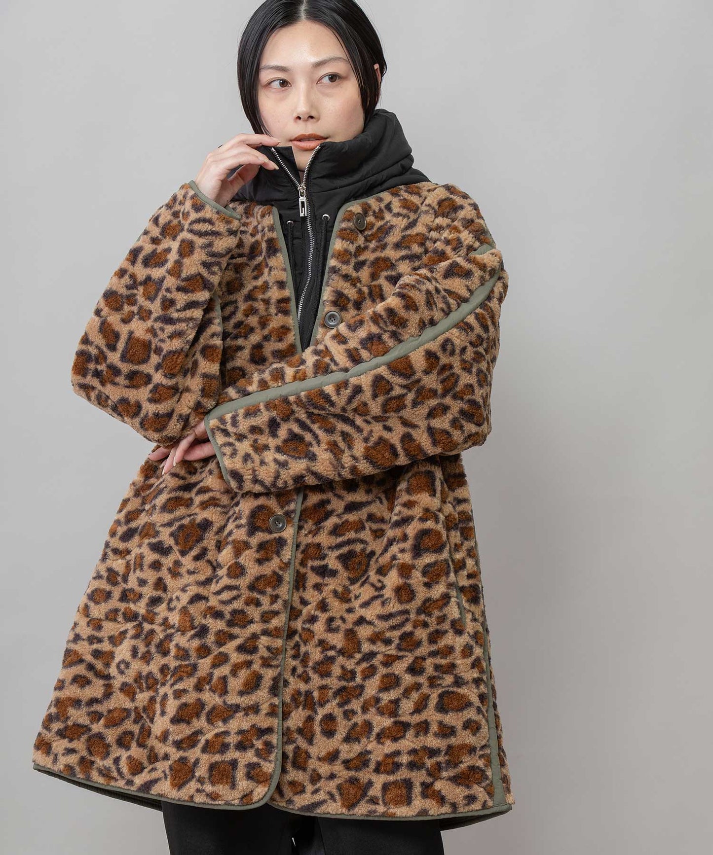 キルティング×ボアリバーシブルノーカラーコート