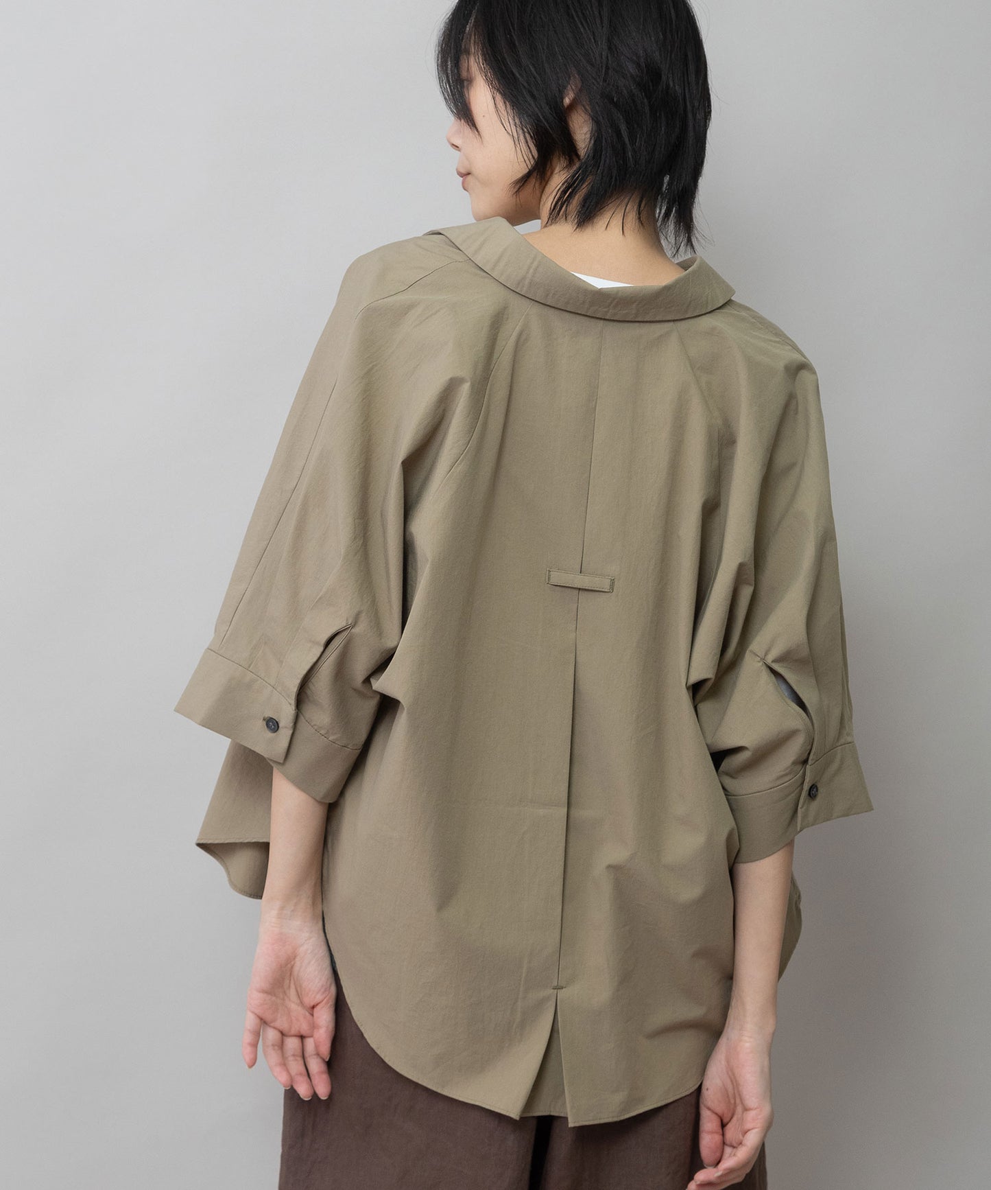 オーガニックコットンタイプライターハーフスリーブシャツ