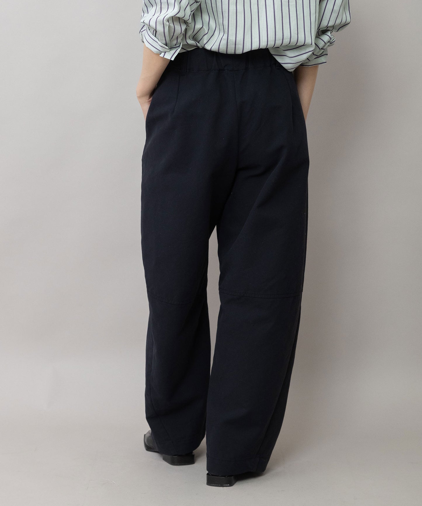オーガニックコットン バレルチノパンツ