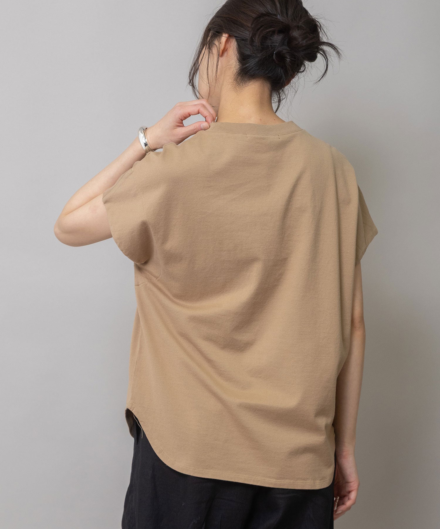 ロゴ刺繍Tシャツ – Munich web shop