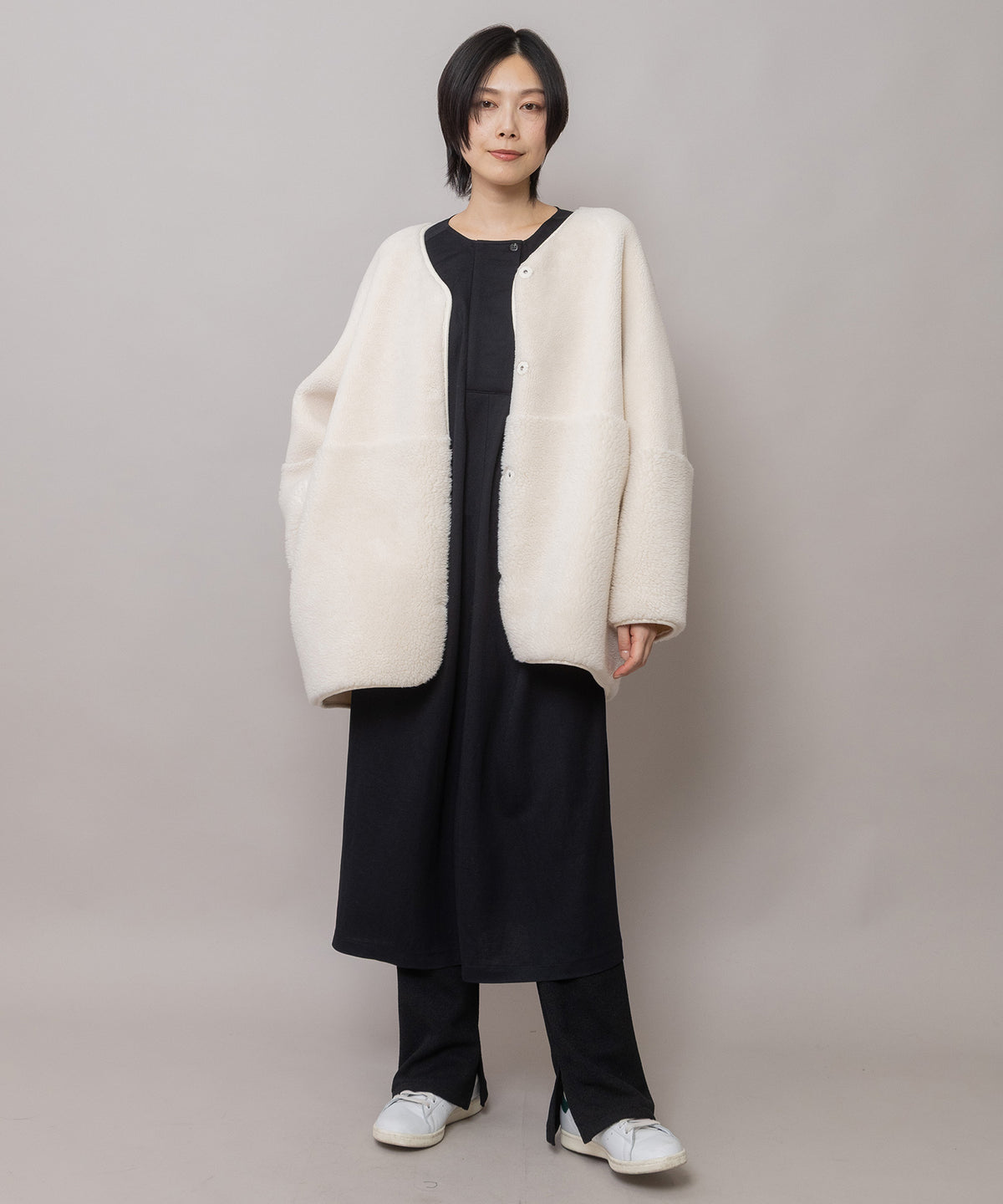 ウールシープボアムートンリバーシブルノーカラーコート