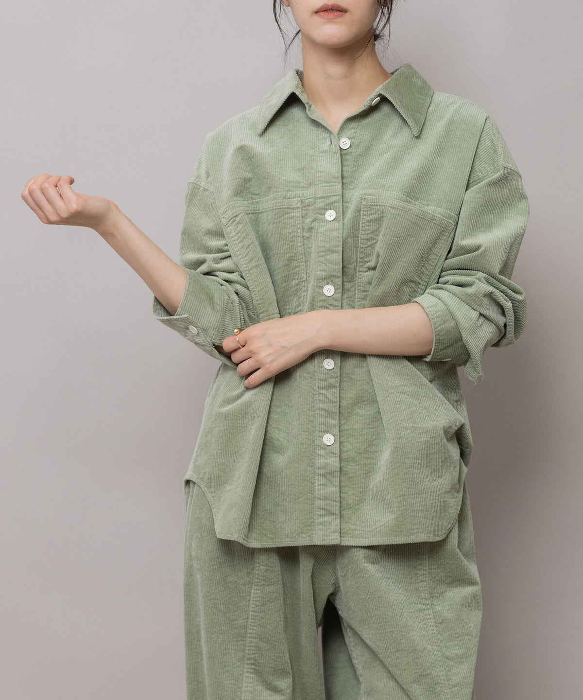 9ウェルソフトコーデュロイ バレルシャツ