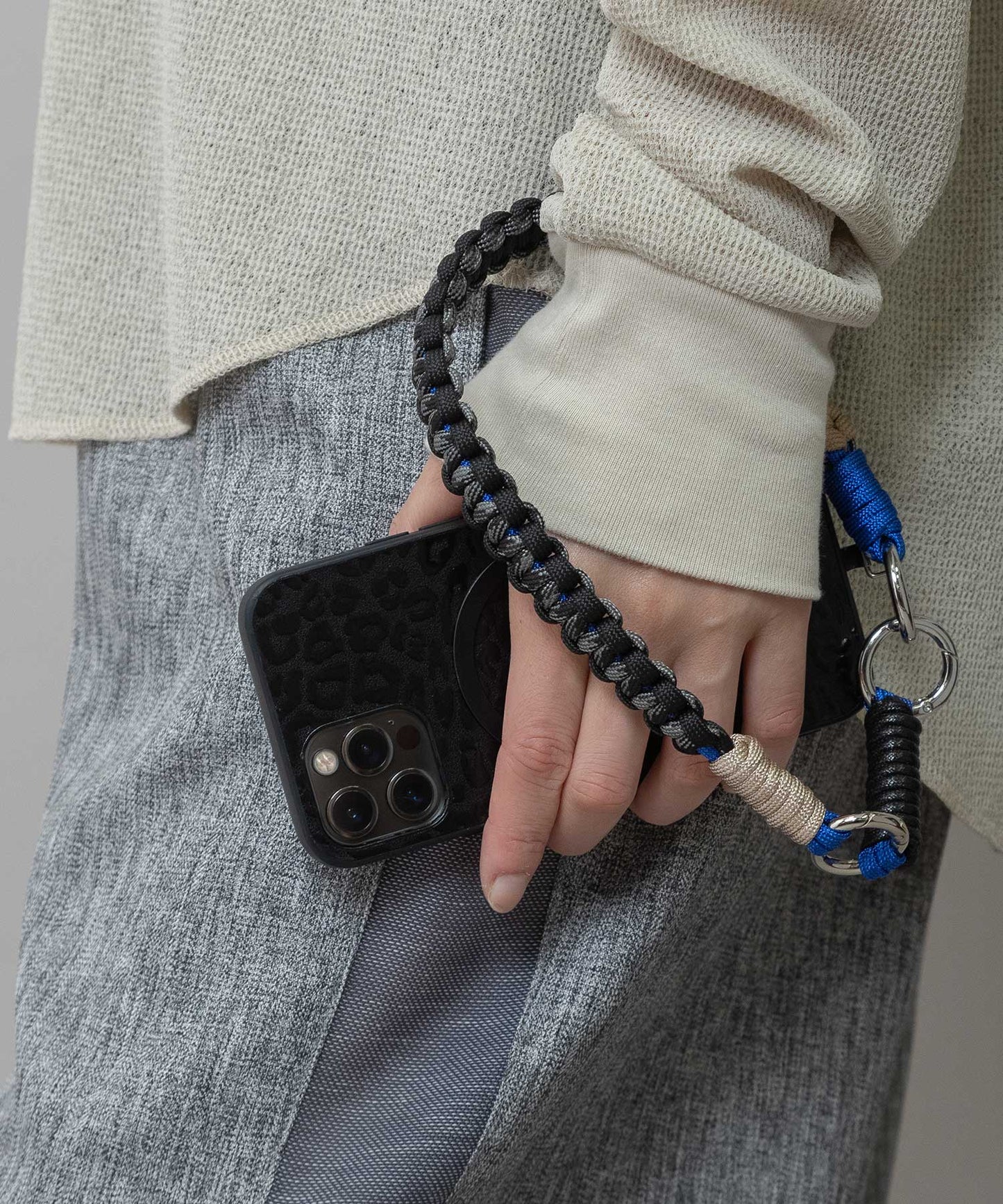 カラフルパラコードチャーム