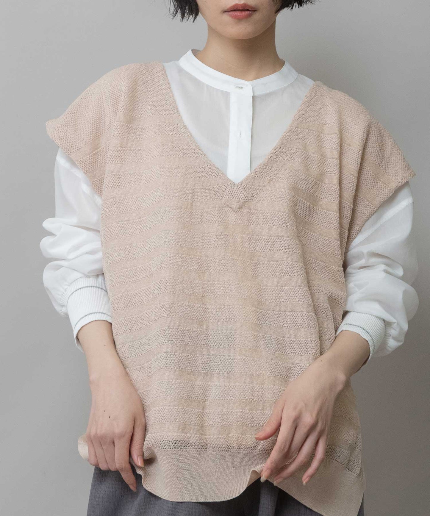 メッシュジャガードボーダーニットVネックスリーブレストップス