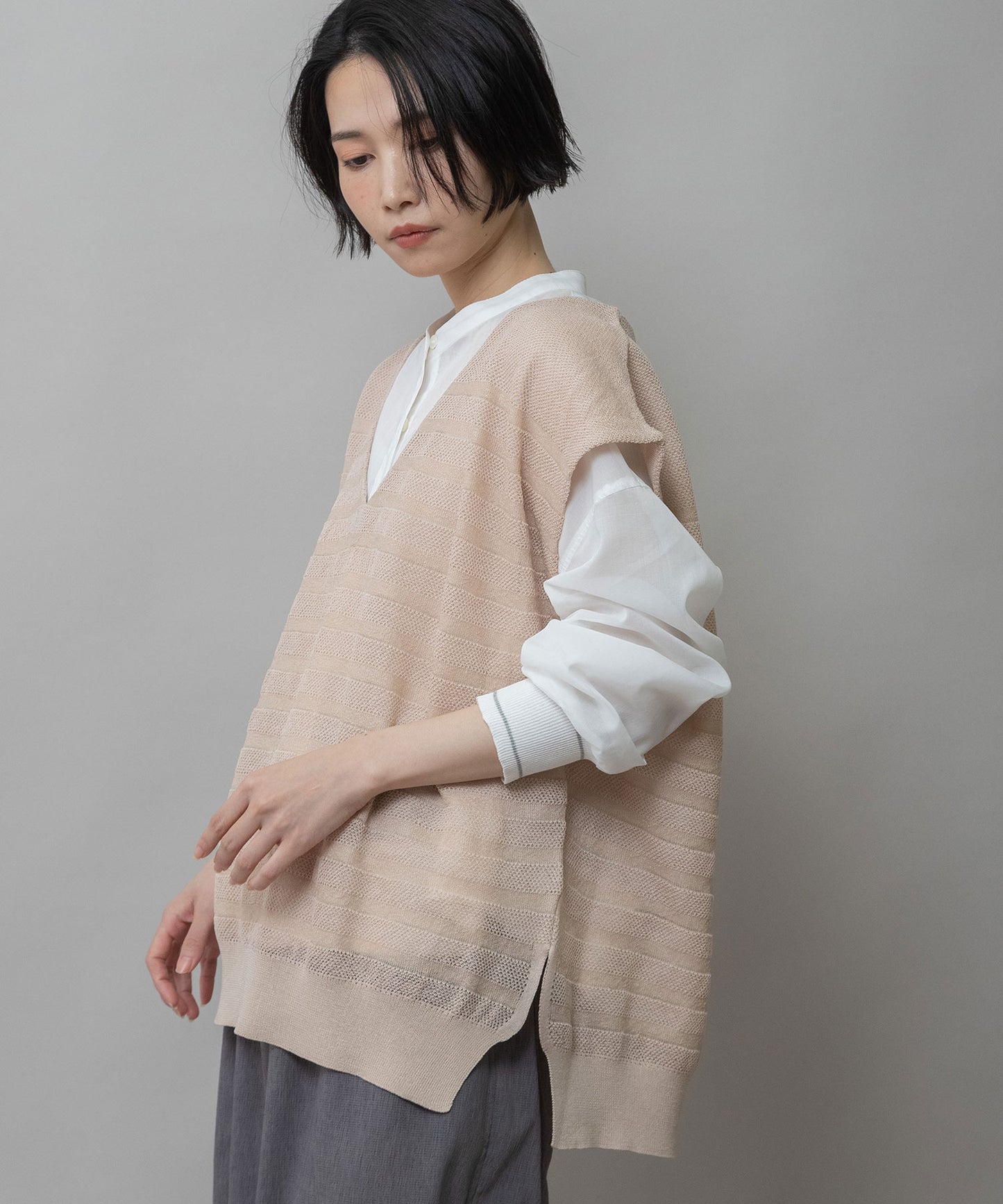 メッシュジャガードボーダーニットVネックスリーブレストップス