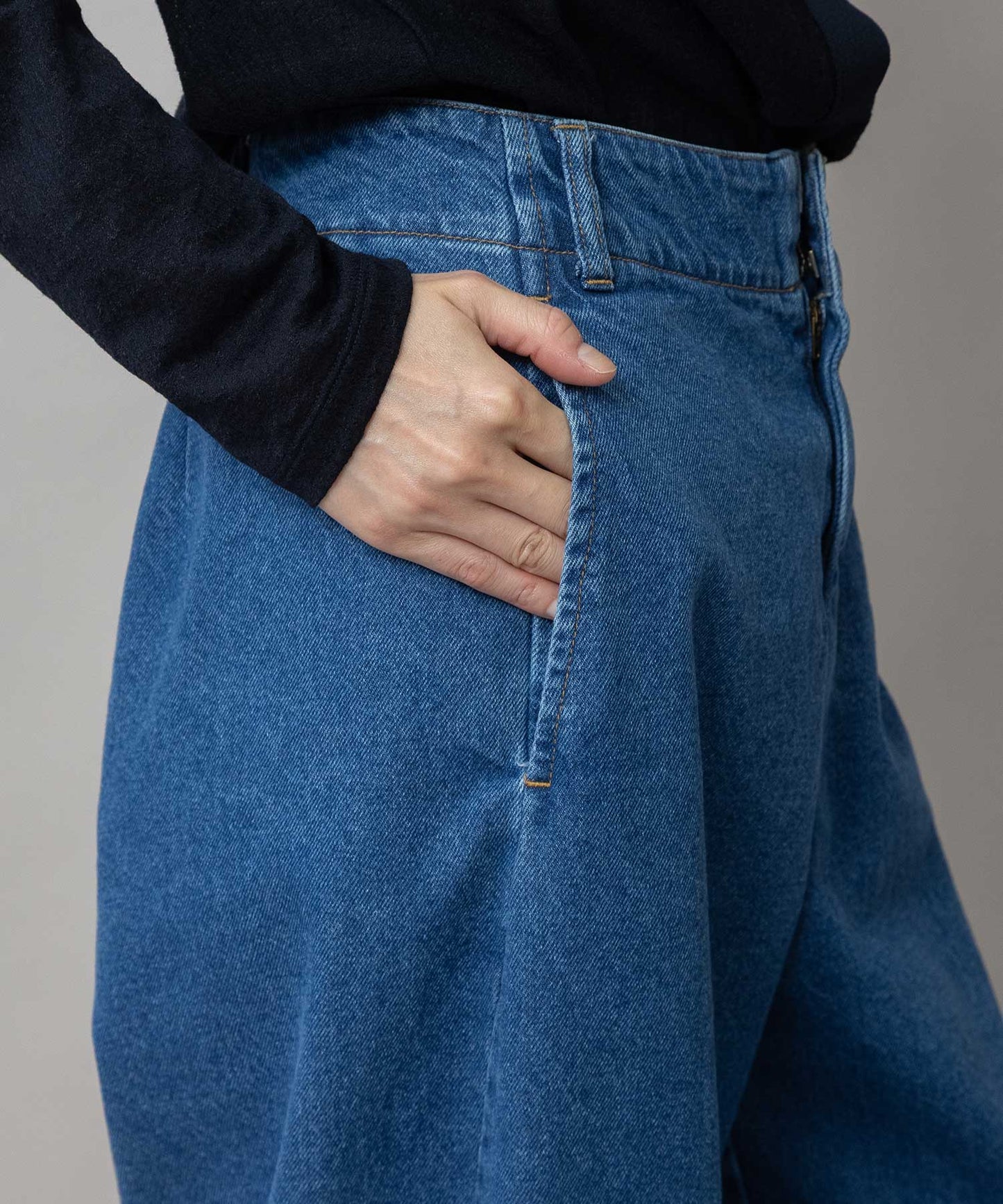 11ozオープンエンドデニム バレルパンツ