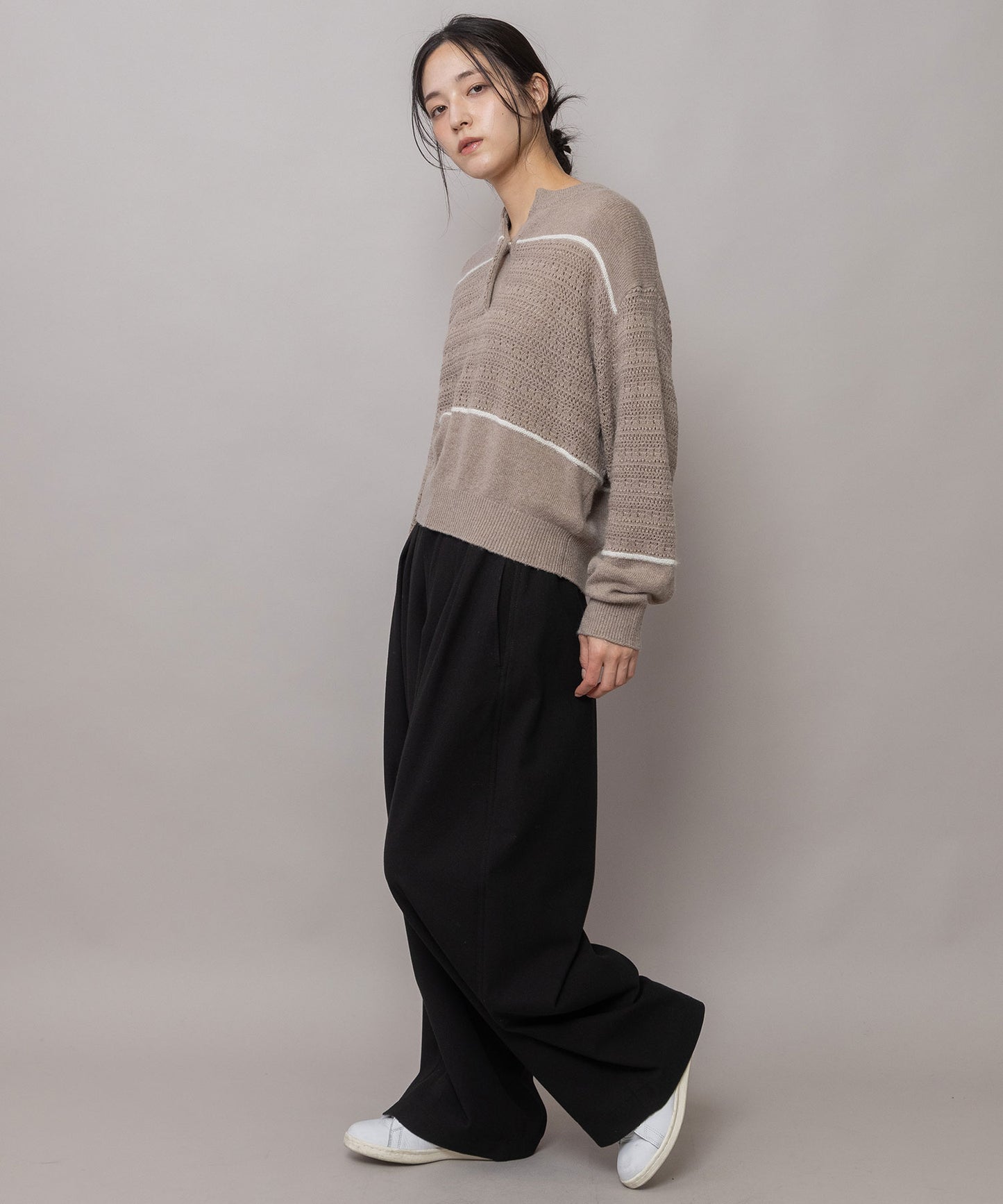 透かし編みニット×モヘア ヘンリーネックプルオーバー