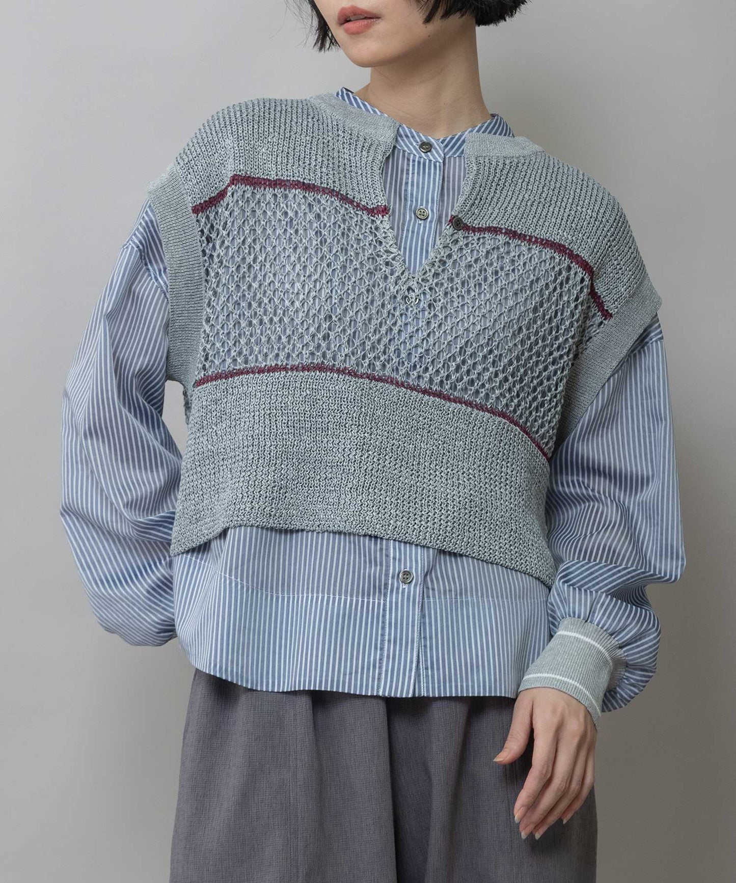 リブ編み×スカシ編みニットジレ