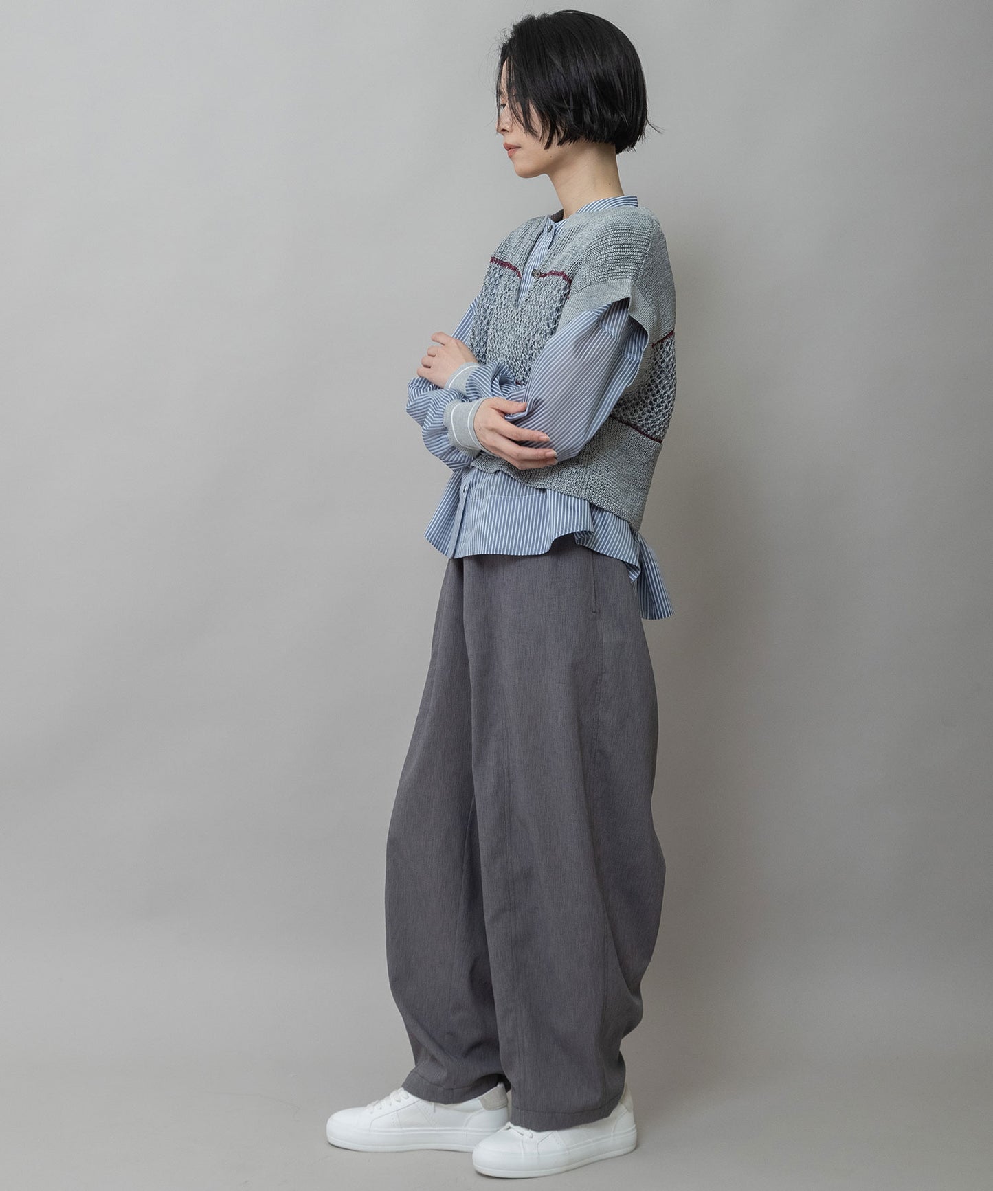 リブ編み×スカシ編みニットジレ