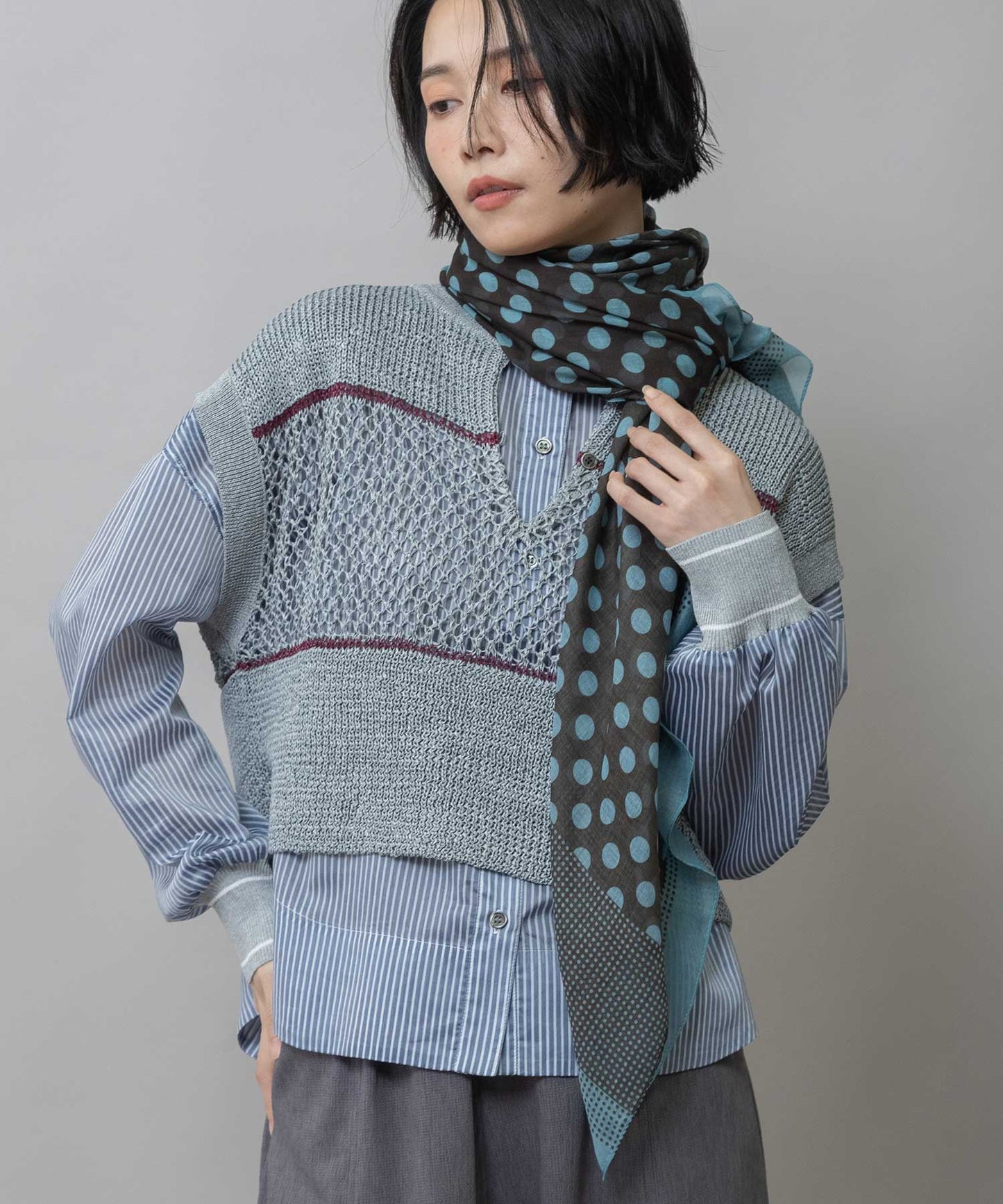 ドット柄ストール