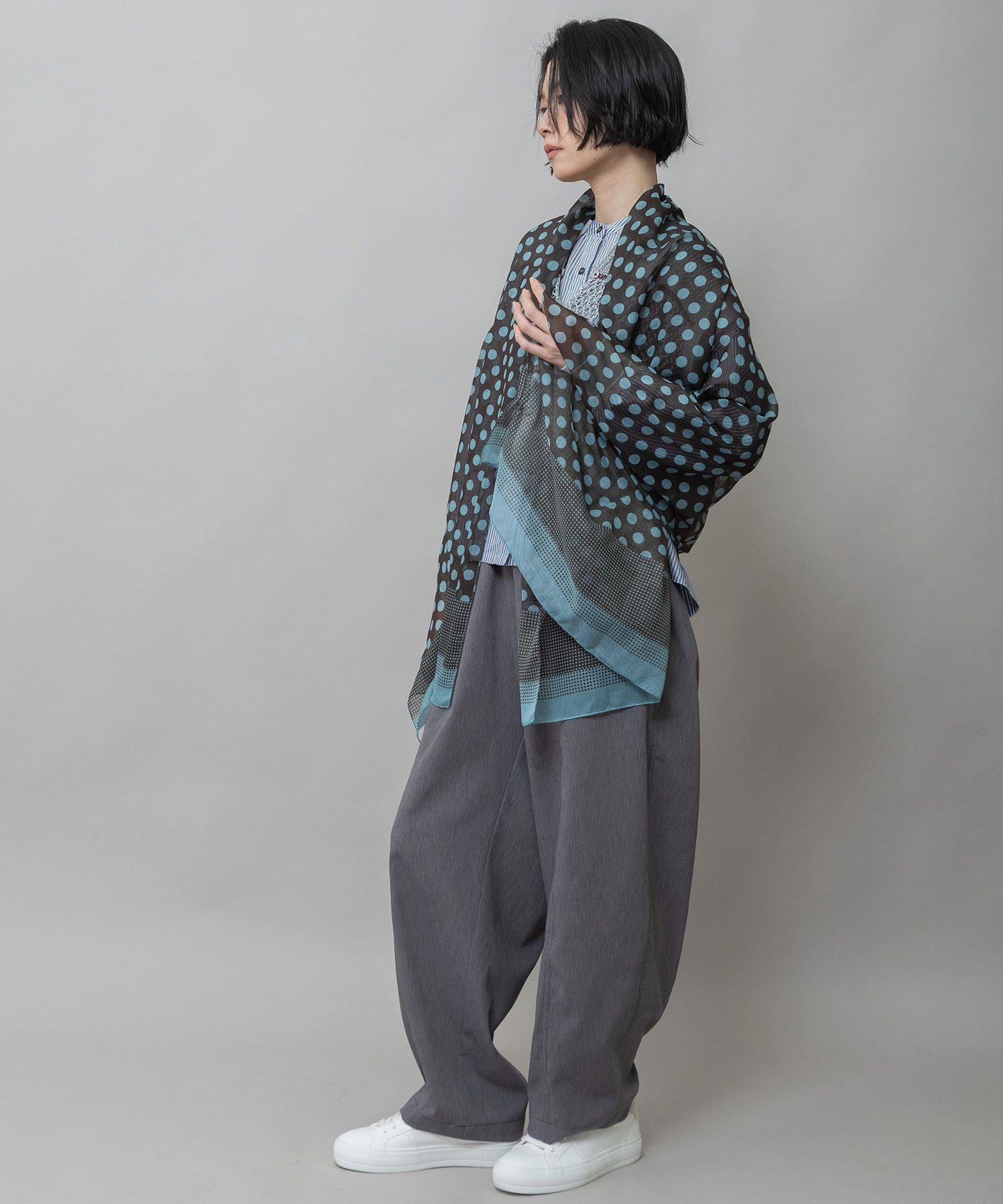 ドット柄ストール