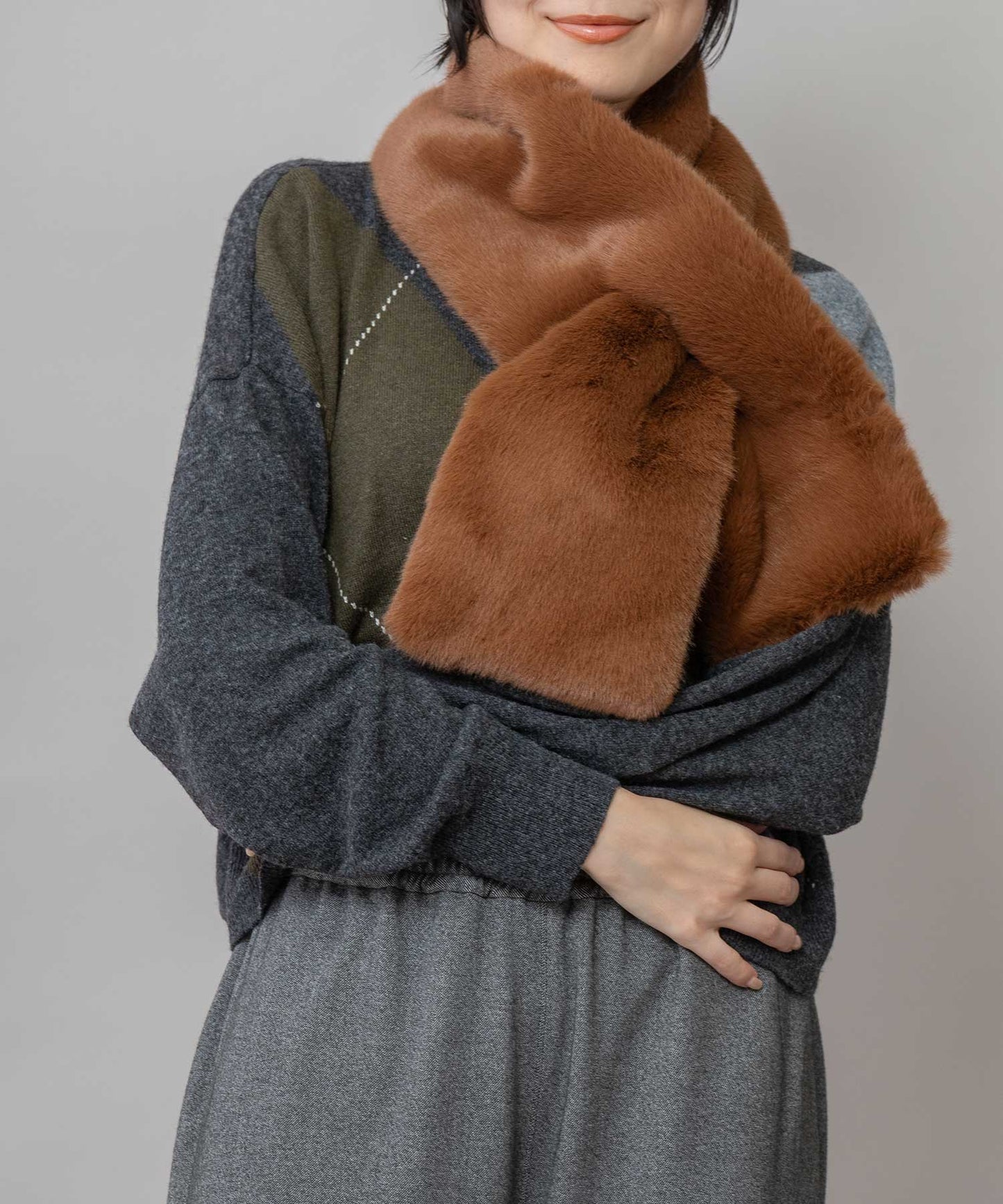 フェイクファーマフラー