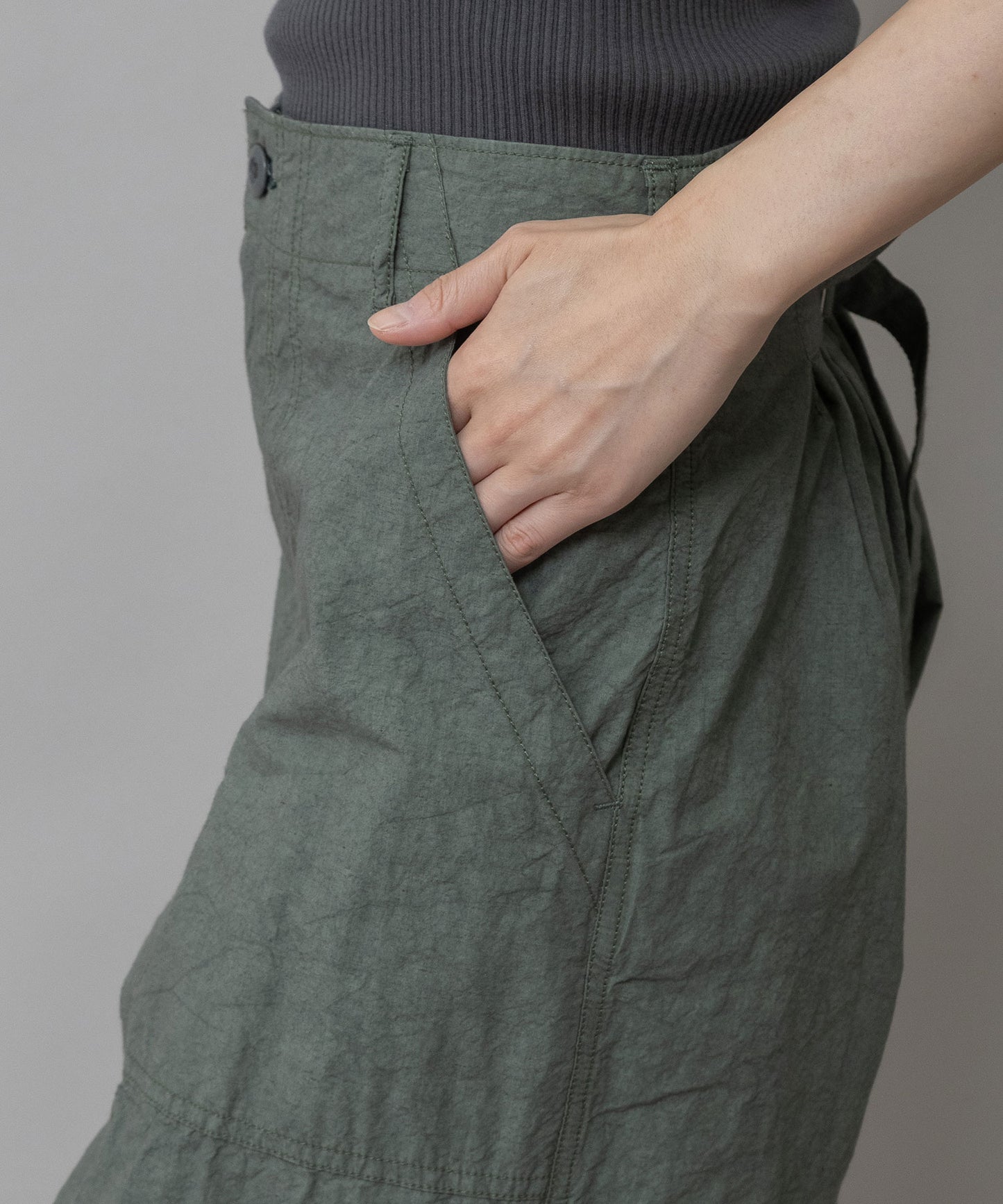 コットンリネンタイプライターベイカーパンツ