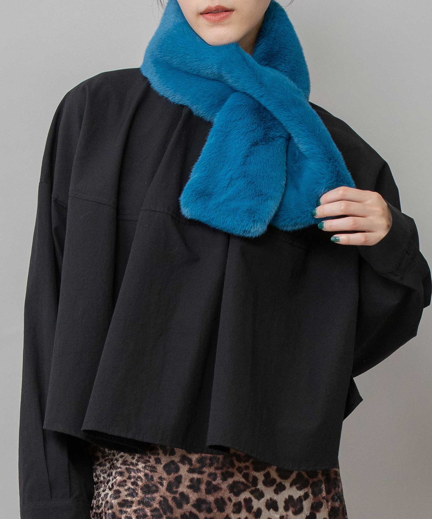 フェイクファーショートマフラー