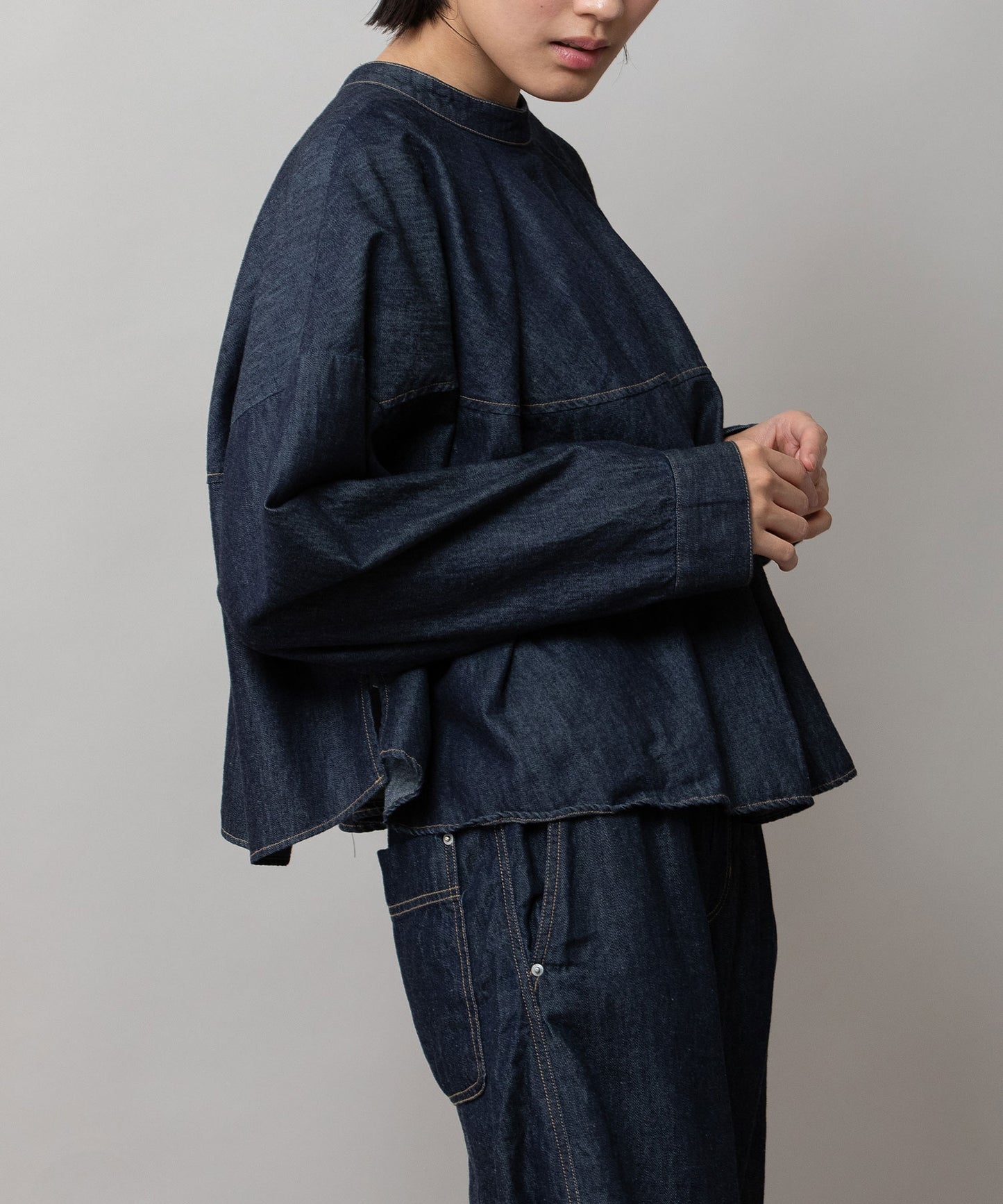 6ozスラブデニム２wayクロップドシャツ