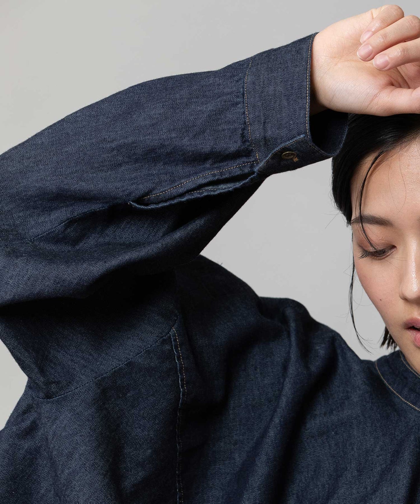 6ozスラブデニム２wayクロップドシャツ