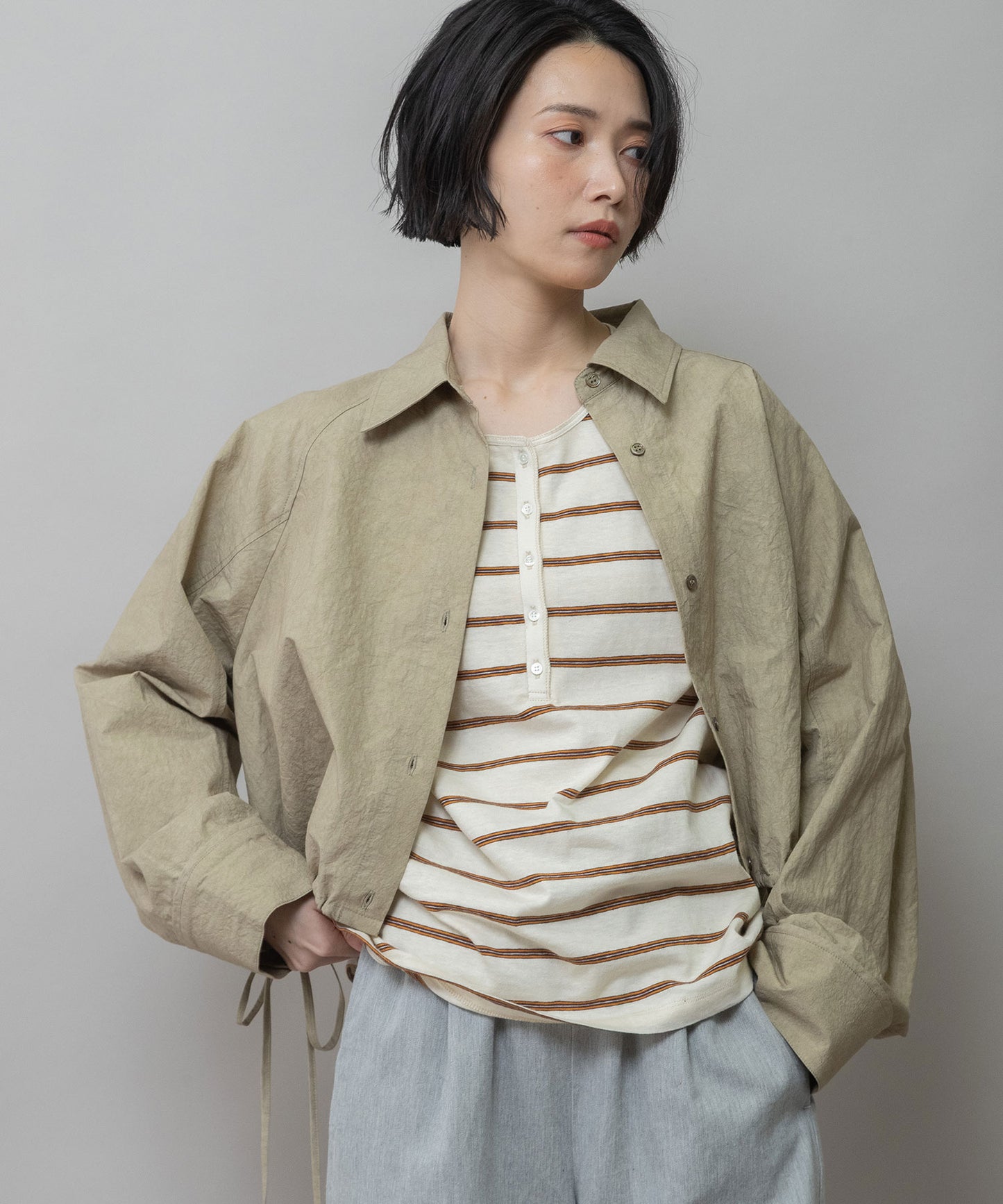 コットンリネンタイプライタークロップドシャツ