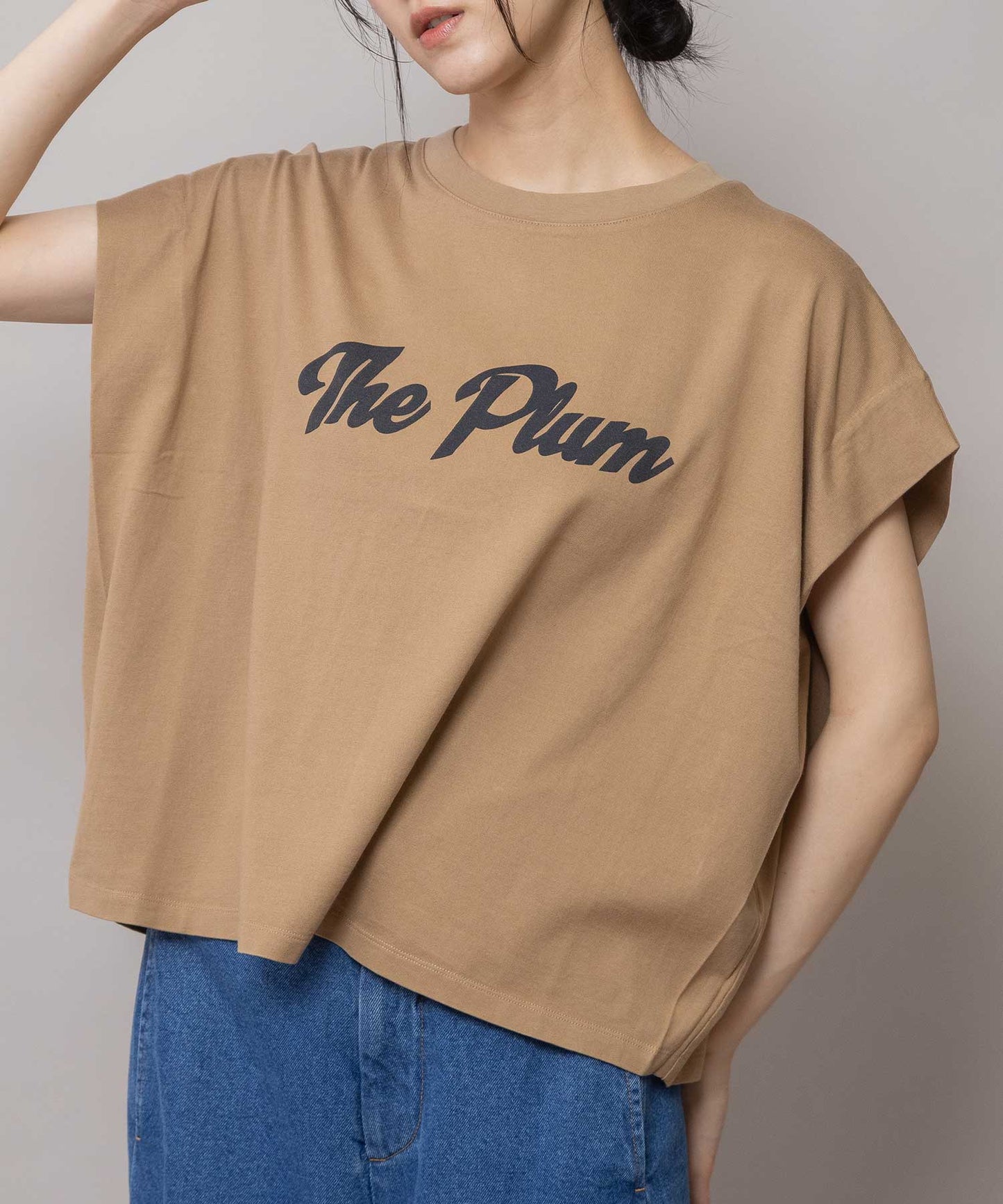 【 NEW COLOR 】"The Plum"ロゴプリントタックスリーブTシャツ
