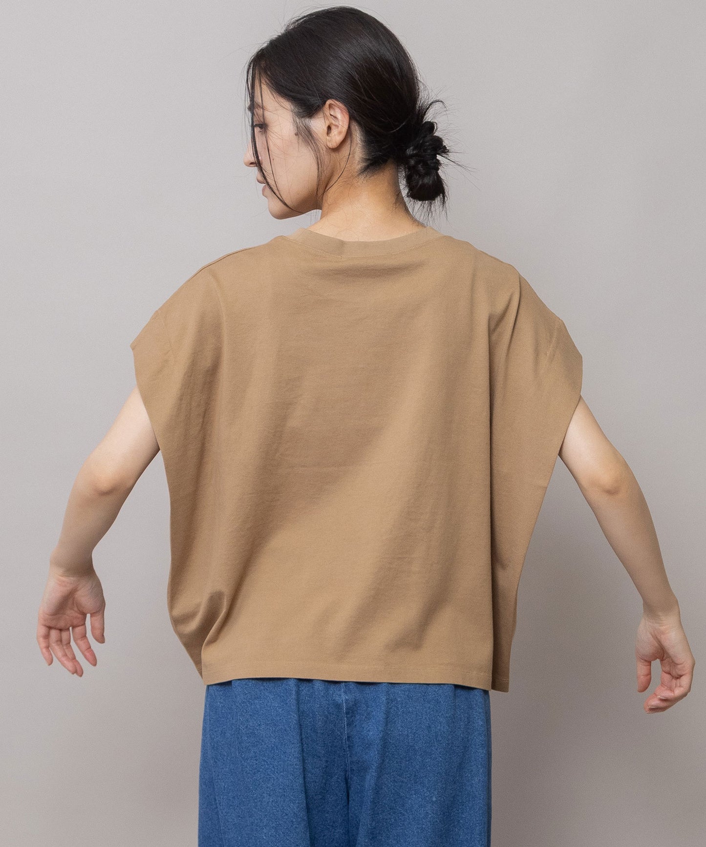 【 NEW COLOR 】"The Plum"ロゴプリントタックスリーブTシャツ