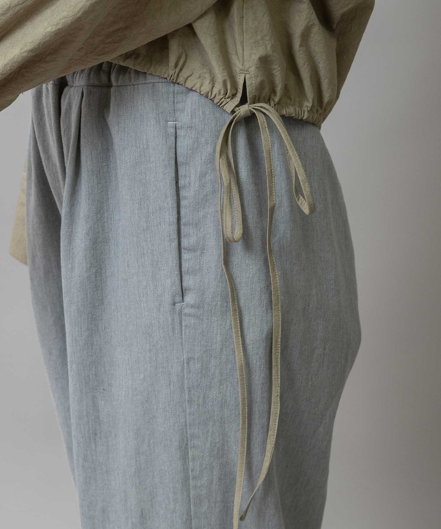 コットンリネンタイプライタークロップドシャツ