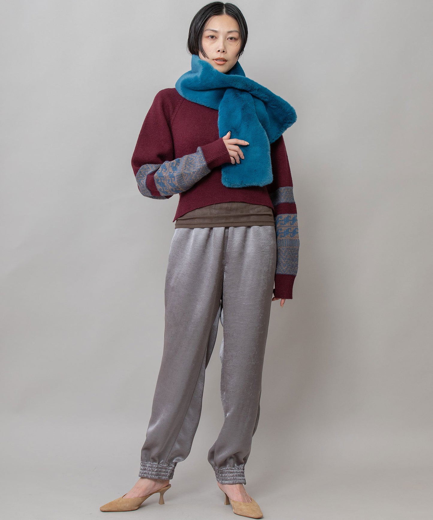 フェイクファーマフラー