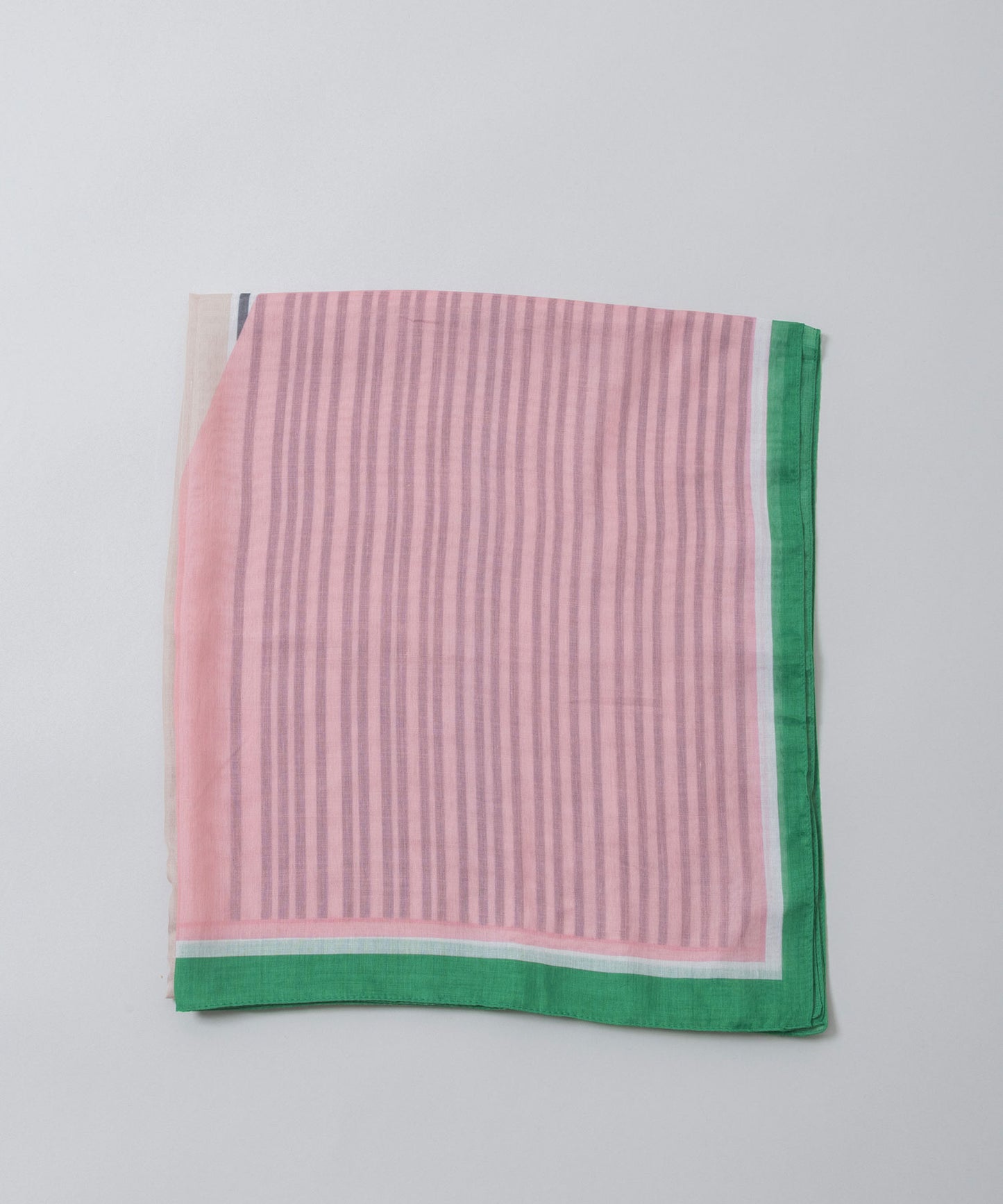 ジオメトリック柄ストール