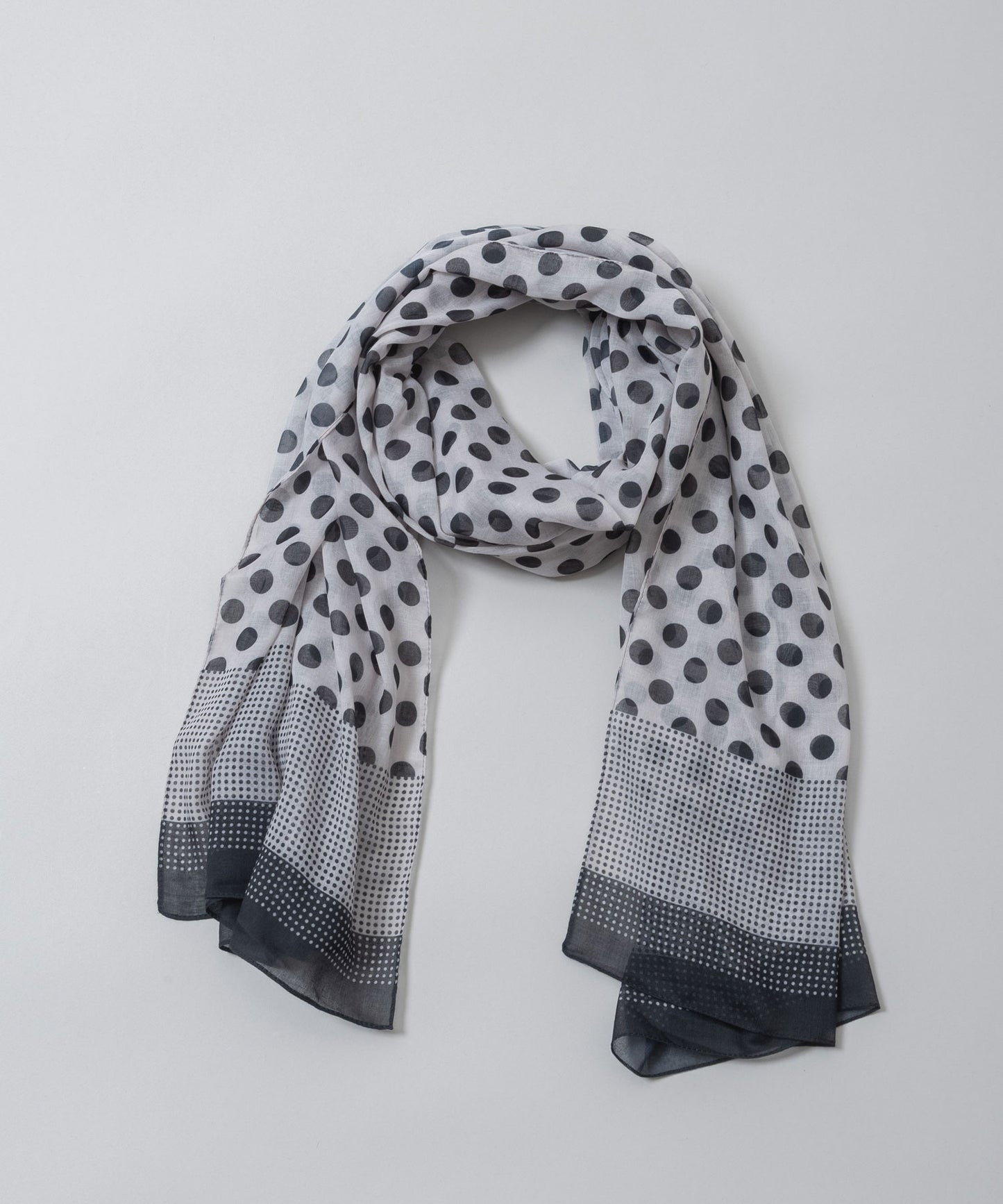 ドット柄ストール
