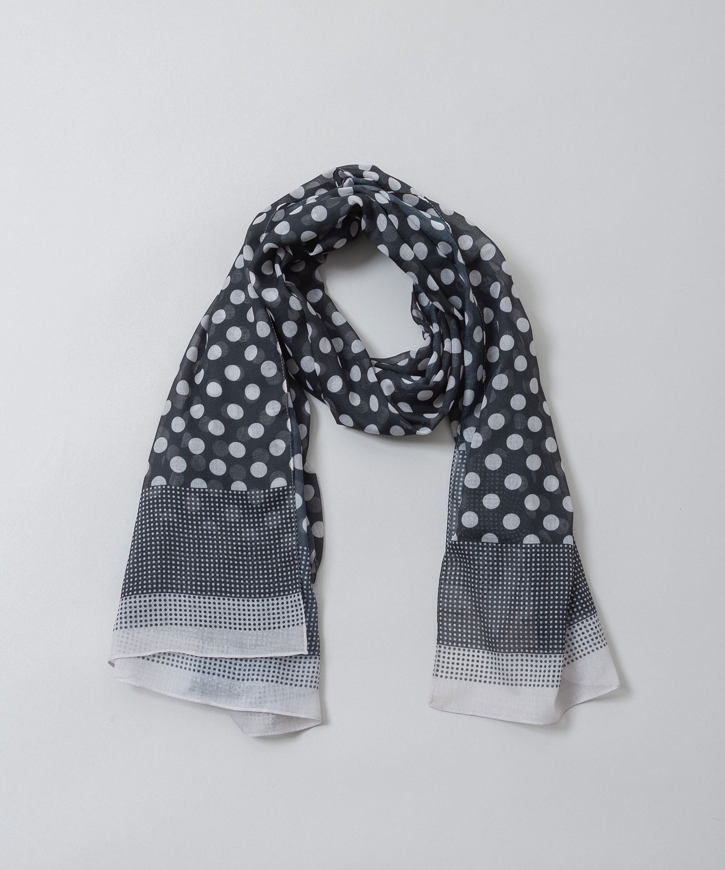 ドット柄ストール