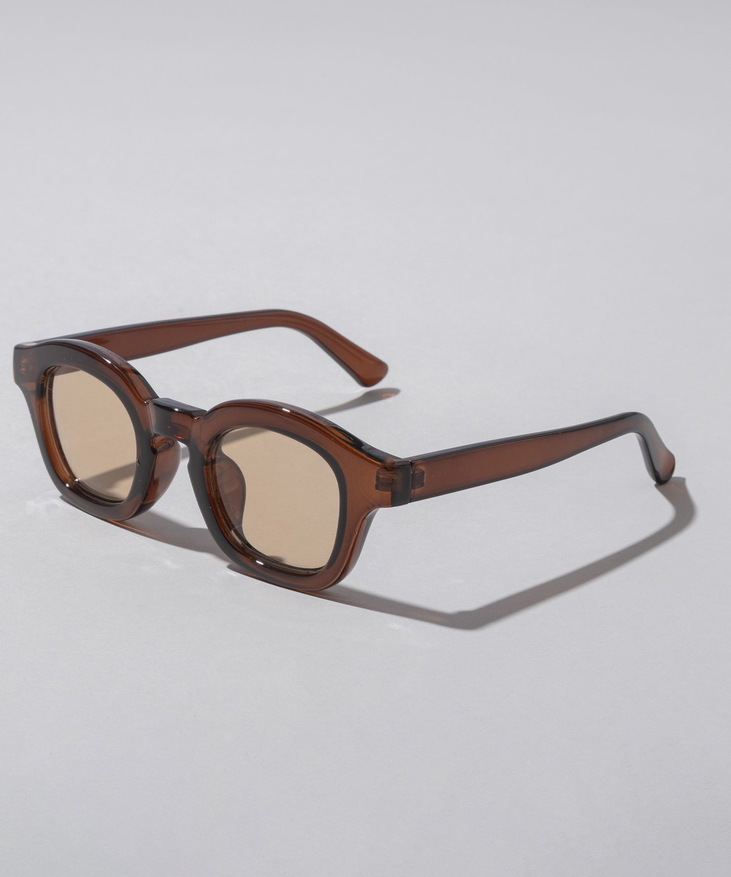 シックボストンフレームサングラス