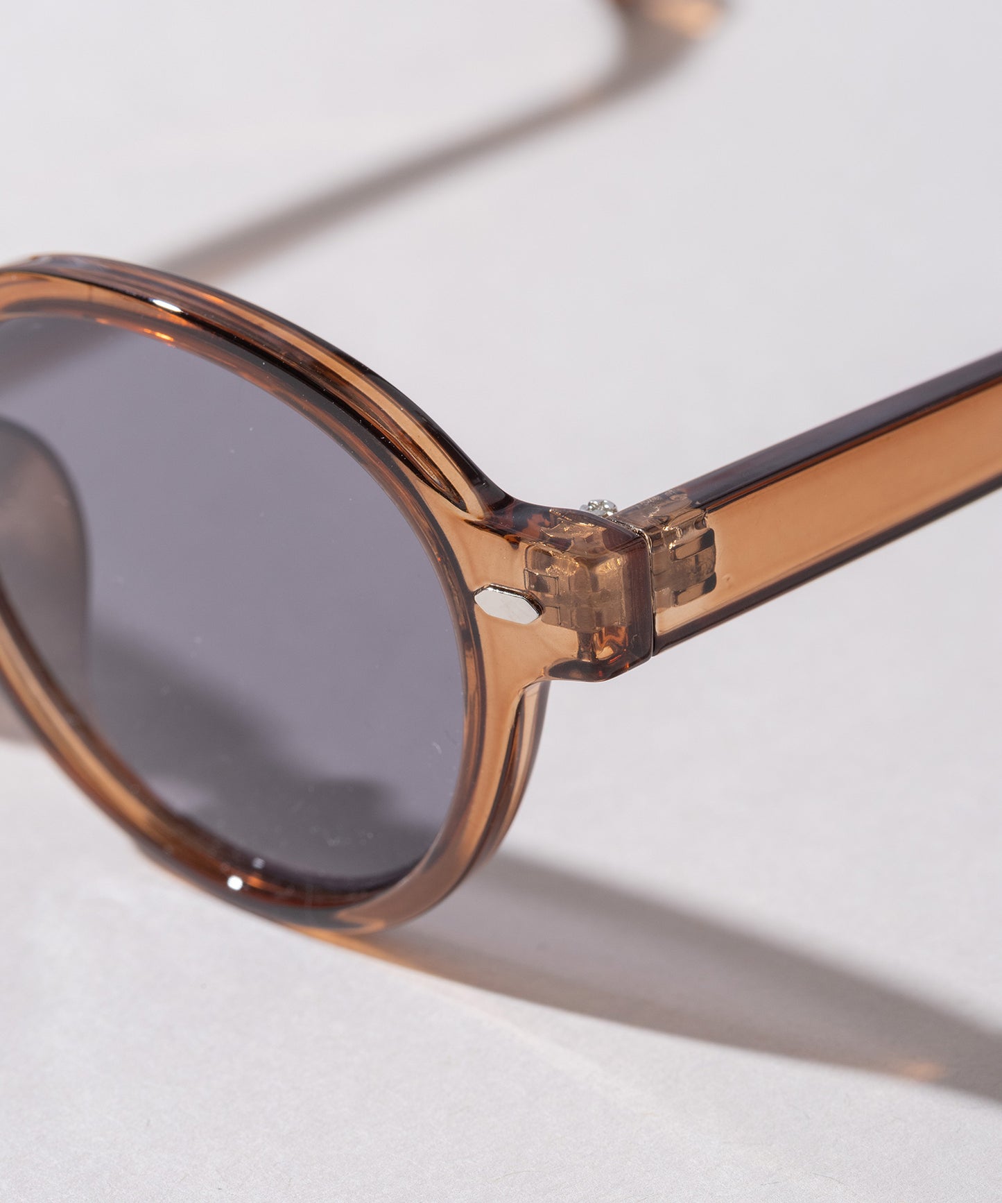 ボストンフレームサングラス