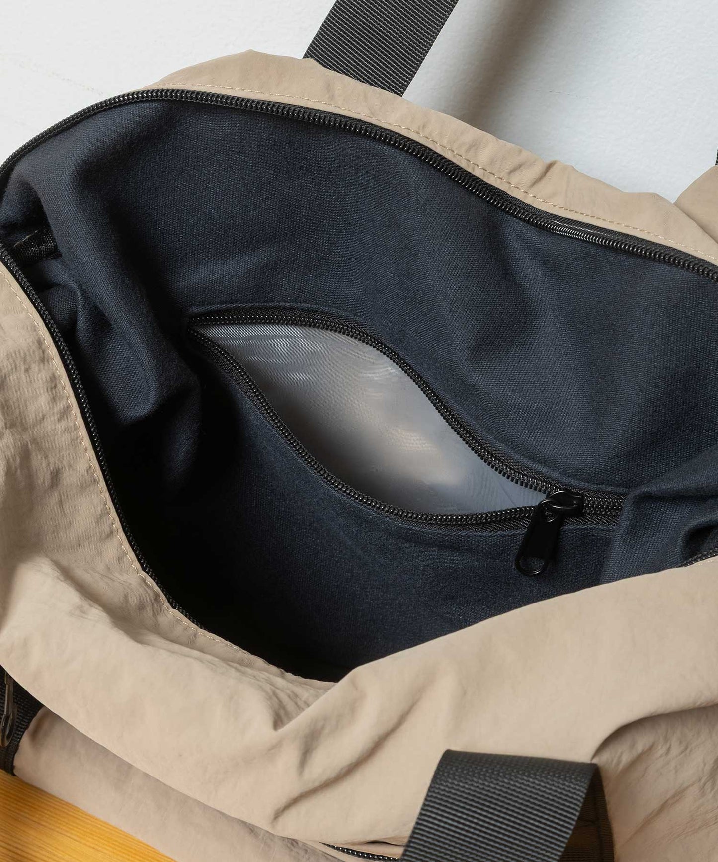 ボストンバッグ