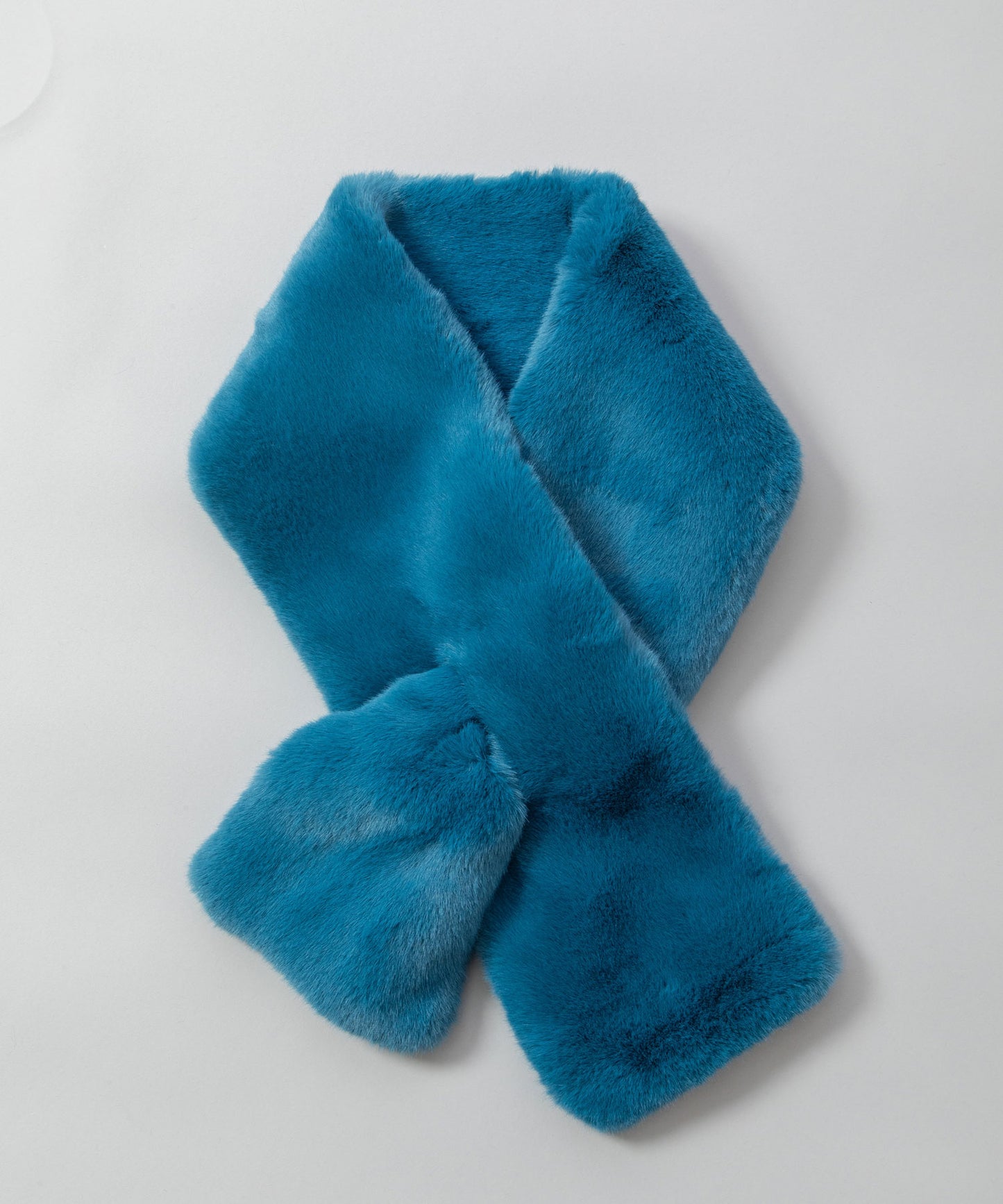 フェイクファーマフラー